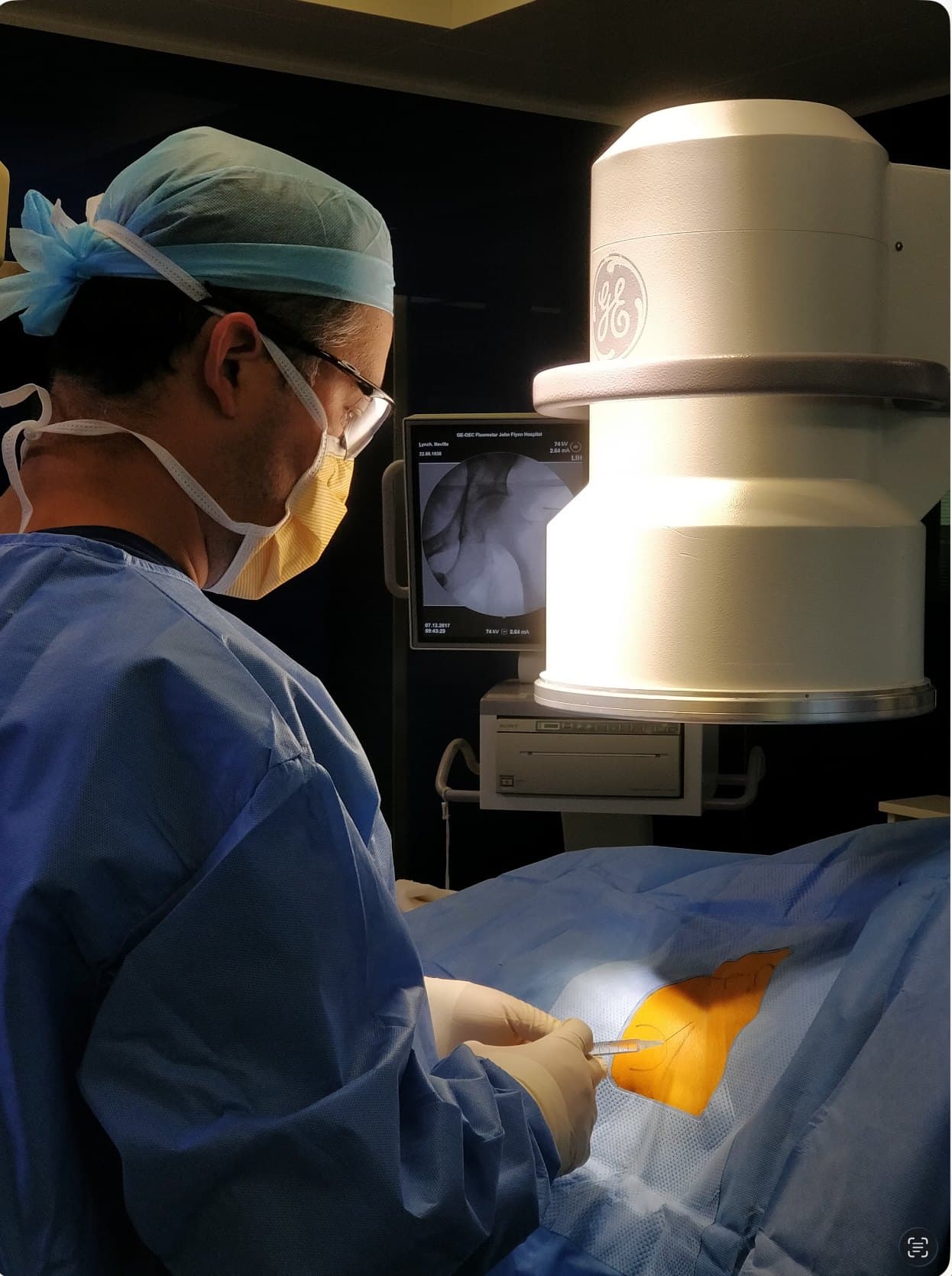Joint injection performed in clinic for hip and knee arthritis